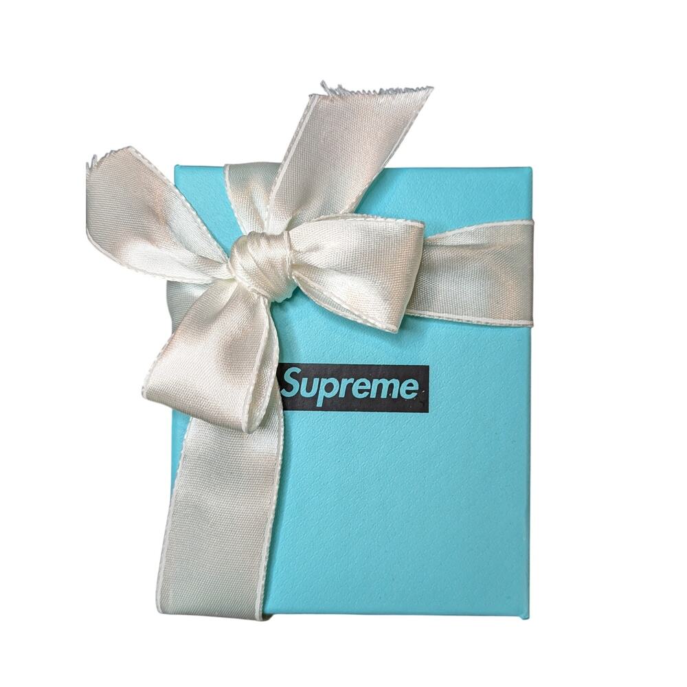 Supreme x Tiffany & Co. Stud Earrings in Sterling Silver